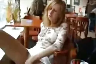 És ismét az első gecis picsák lépés a nőnek.
