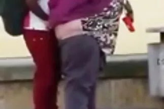 Egy kis kicsapongás, hogy magyarul beszélő sexfilmek elvonja a figyelmet a tanulásról.