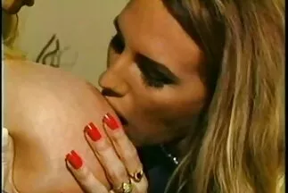 Nem fogunk belenyugodni a babérjainkra. xxx ingyen