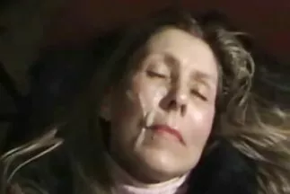 Anyu új barátja most már két ingyenes sexvideo fős.