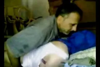 Egy ingyen állatos pornó különösen vulgáris pornósztár lovasának előadása.