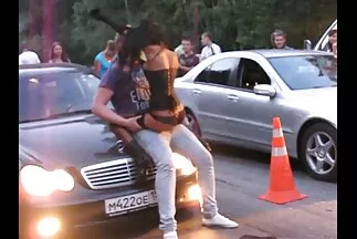 Az apa lánya xxx anális barátság romjaiban.